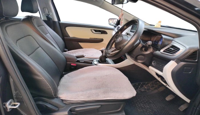 2021 Tata ALTROZ XZ PETROL, Petrol, Manual, 37,417 km, interior