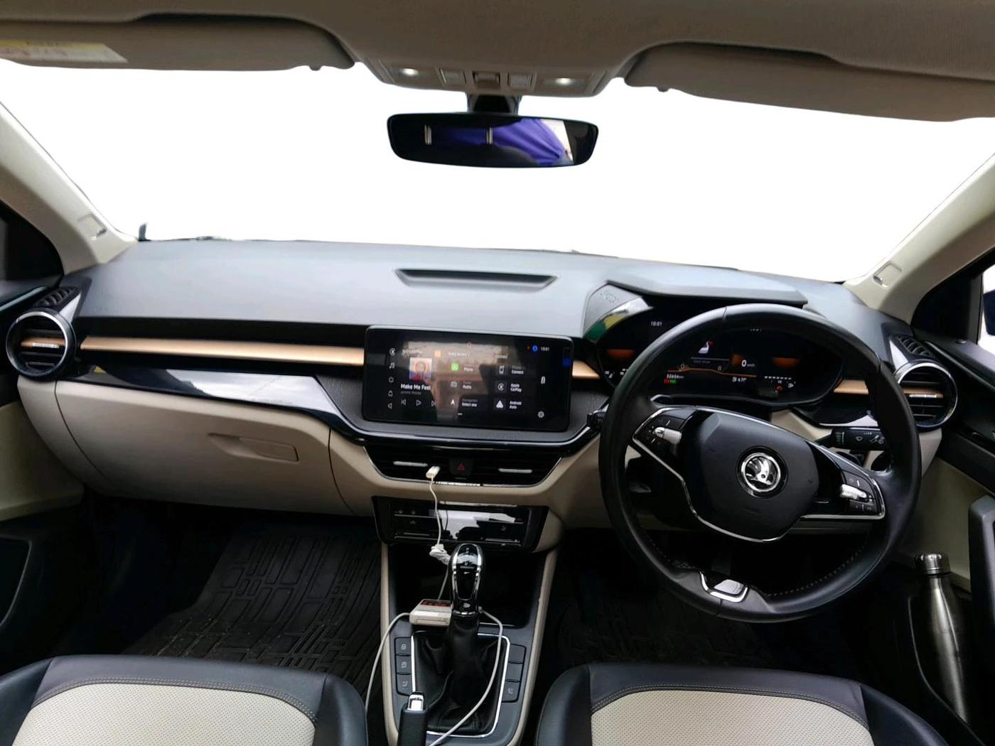 2023 Skoda SLAVIA STYLE 1.0L TSI AT, Petrol, Automatic, 32,654 km, interior