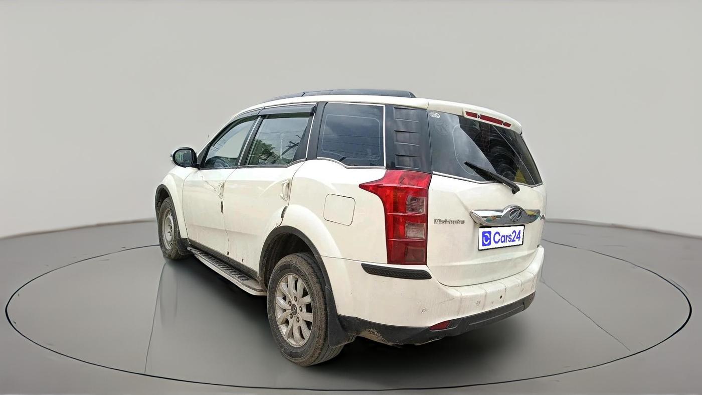 2017 Mahindra XUV500 W10, Diesel, Manual, 78,010 km, exterior