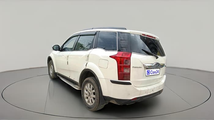 2017 Mahindra XUV500 W10, Diesel, Manual, 78,010 km, exterior