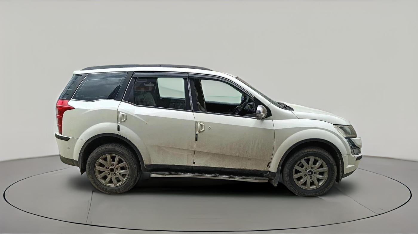 2017 Mahindra XUV500 W10, Diesel, Manual, 78,010 km, exterior