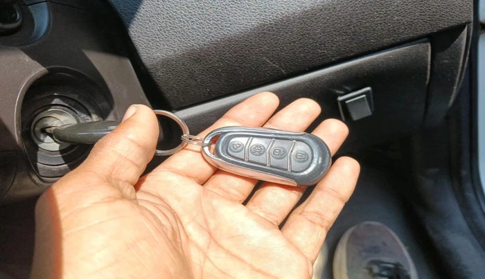 2018 Tata Zest XE 75PS DIESEL, Diesel, Manual, 1,05,168 km, interior