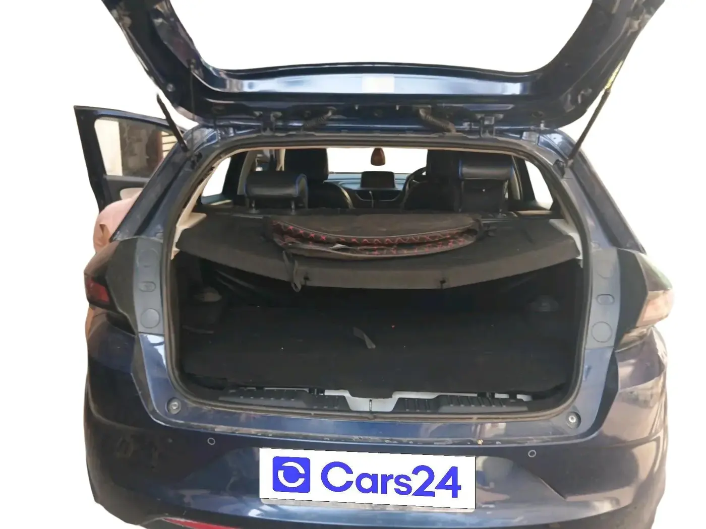 2023 Tata ALTROZ XZ PLUS O SUNROOF CNG, CNG, Manual, 82,339 km, exterior