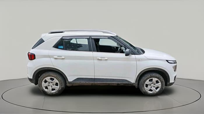 2022 Hyundai VENUE E 1.2, Petrol, Manual, 25,353 km, exterior