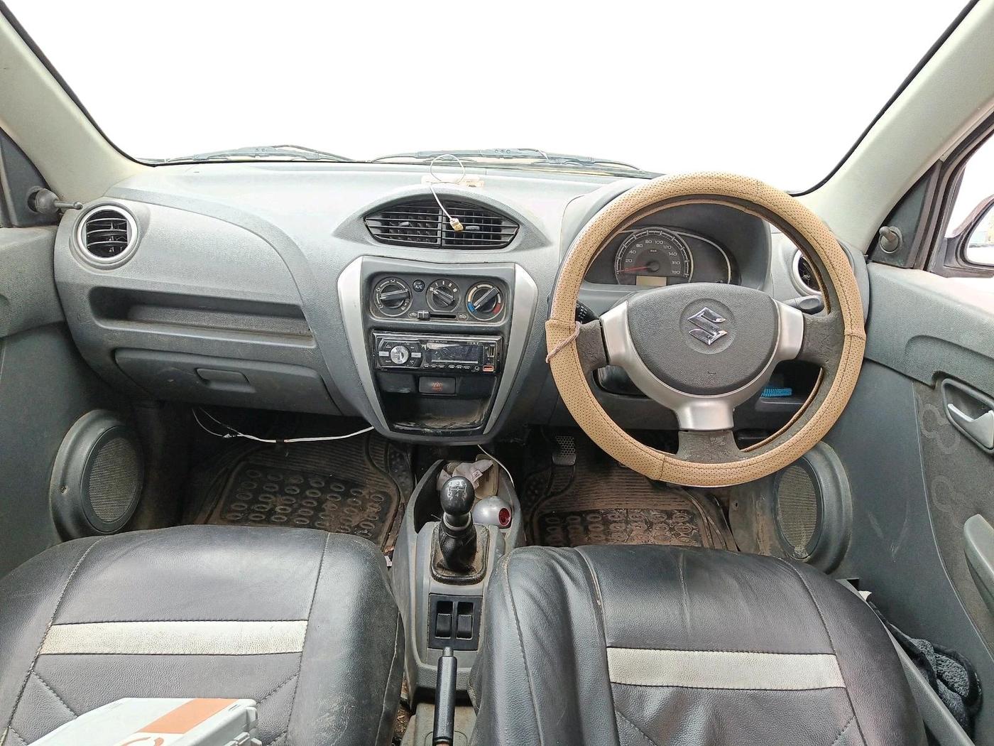 2013 Maruti Alto 800 LXI, CNG, Manual, 1,04,827 km, interior