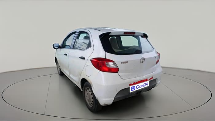 2016 Tata Tiago XE PETROL, Petrol, Manual, 81,774 km, exterior