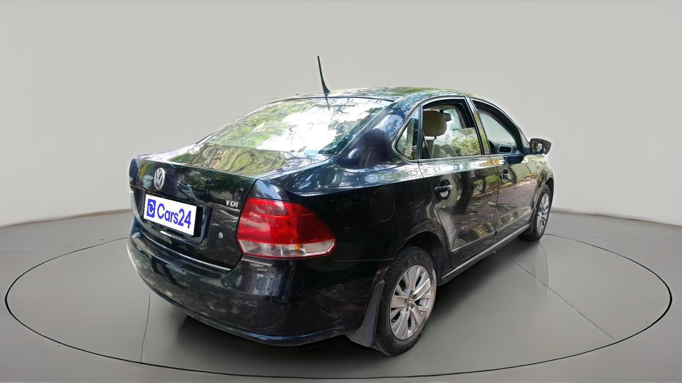2015 Volkswagen Vento HIGHLINE PLUS 1.5 AT 16 ALLOY, Diesel, Automatic, 1,06,847 km, exterior