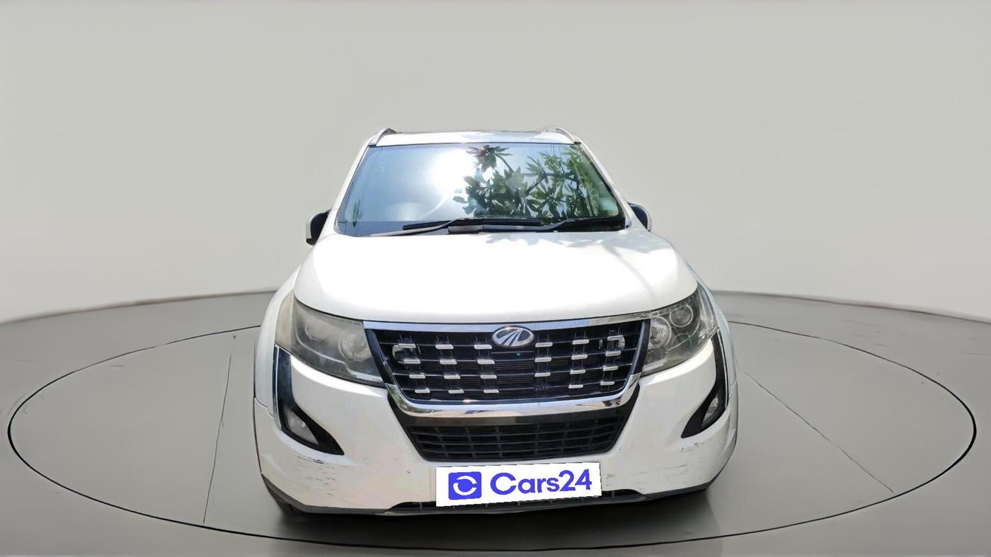 2018 Mahindra XUV500 W11, Diesel, Manual, 1,14,856 km, exterior