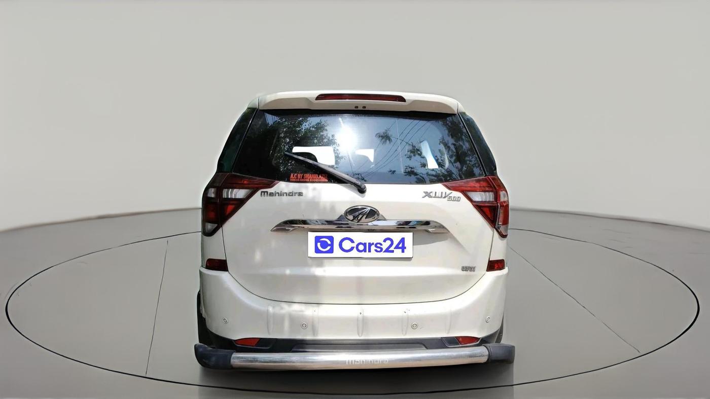 2018 Mahindra XUV500 W11, Diesel, Manual, 1,14,856 km, exterior