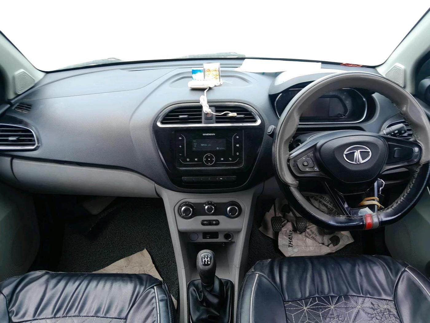 2022 Tata Tiago XT CNG, CNG, Manual, 1,13,200 km, interior