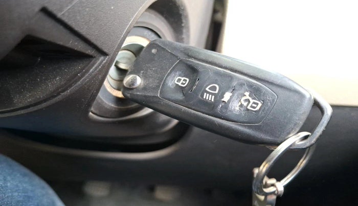 2015 Tata Zest XMS PETROL, Petrol, Manual, 45,036 km, interior