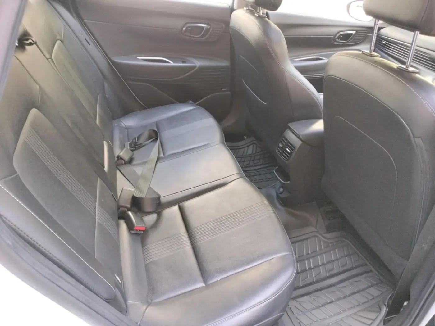 2021 Hyundai NEW I20 ASTA (O) 1.0 TURBO GDI DCT, Petrol, Automatic, 44,009 km, interior