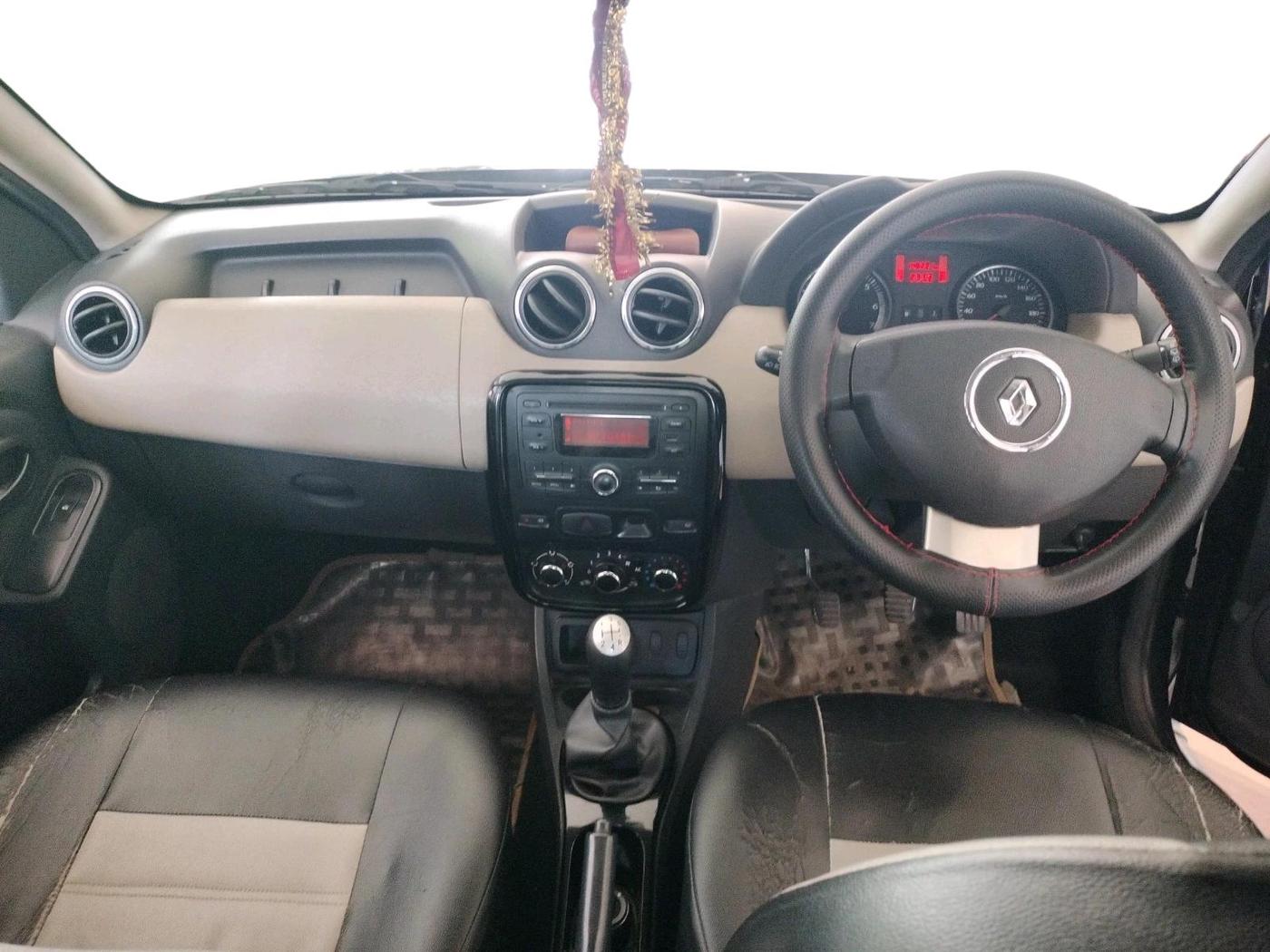 2014 Renault Duster 85 PS RXL DIESEL, Diesel, Manual, 1,48,261 km, interior