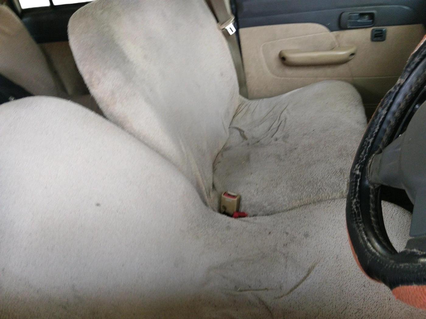 2012 Chevrolet Tavera NEO 3 10 STR BS III, Diesel, Manual, 2,54,550 km, interior