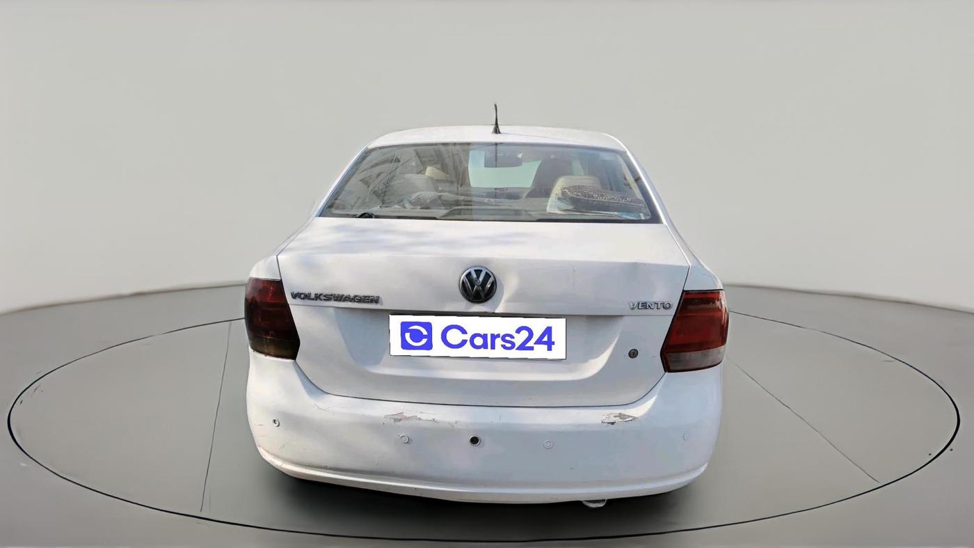 2011 Volkswagen Vento TRENDLINE 1.6, Petrol, Manual, 1,18,699 km, exterior