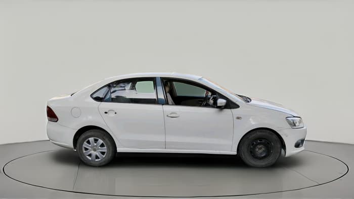 2011 Volkswagen Vento TRENDLINE 1.6, Petrol, Manual, 1,18,699 km, exterior