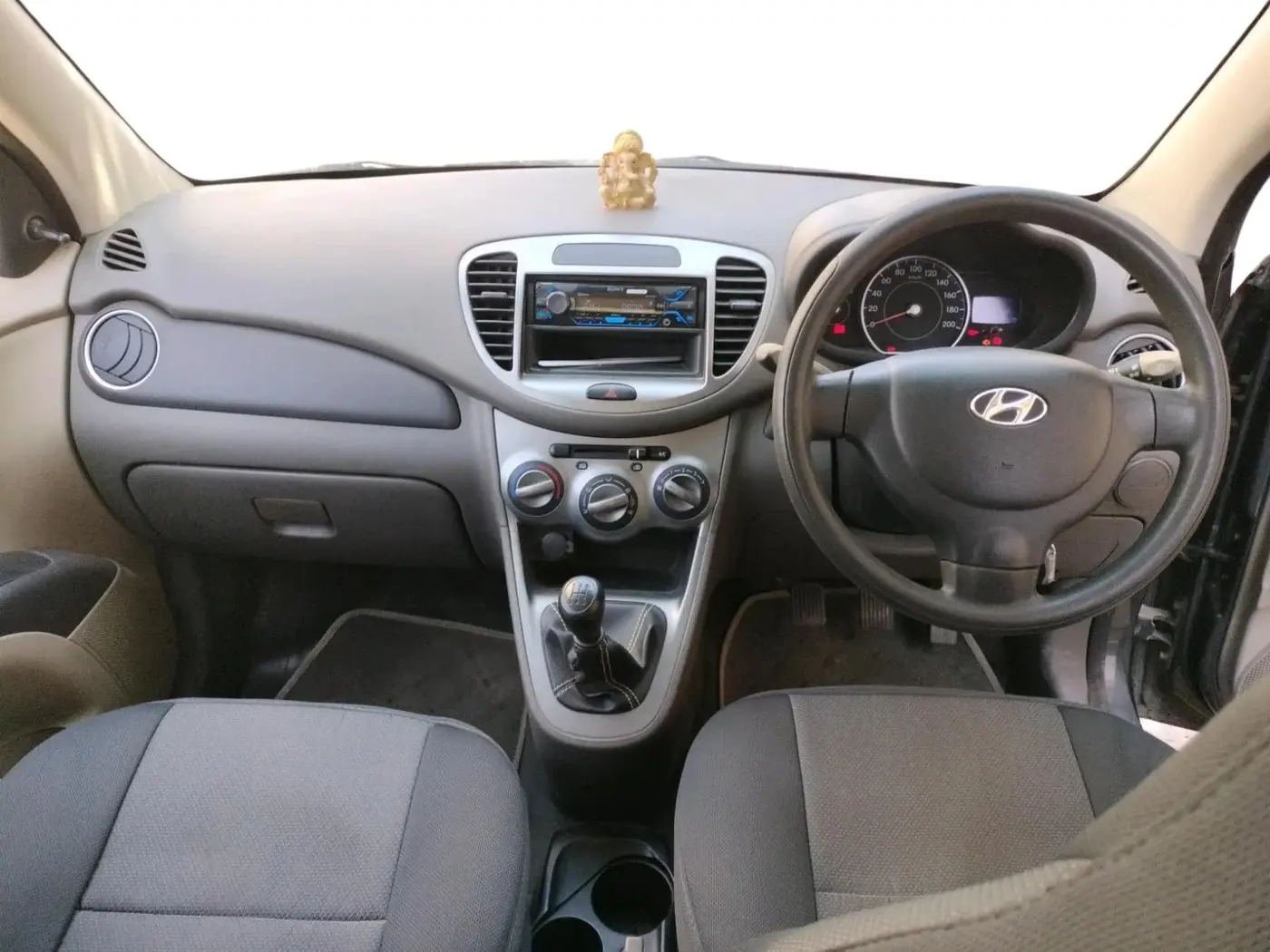 2010 Hyundai i10 ERA 1.1, Petrol, Manual, 43,785 km, interior