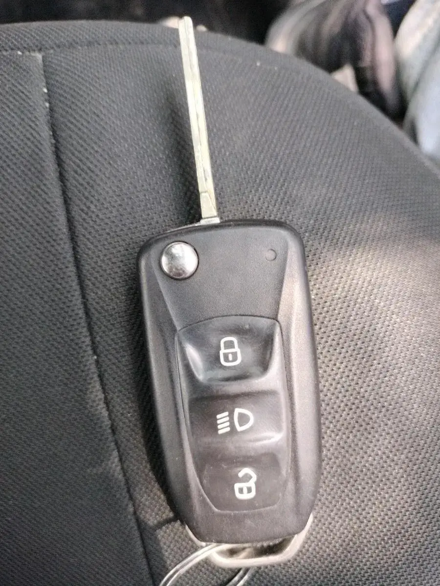 2018 Tata NEXON XM PETROL, Petrol, Manual, 70,159 km, interior