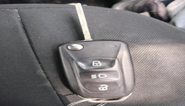 2018 Tata NEXON XM PETROL, Petrol, Manual, 70,159 km, interior