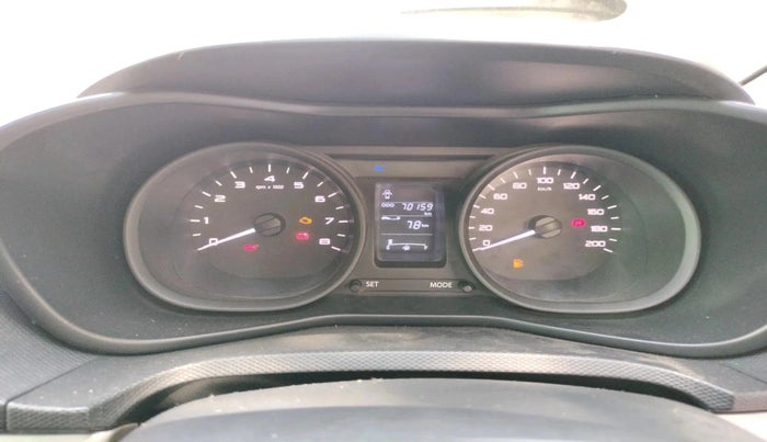 2018 Tata NEXON XM PETROL, Petrol, Manual, 70,159 km, interior