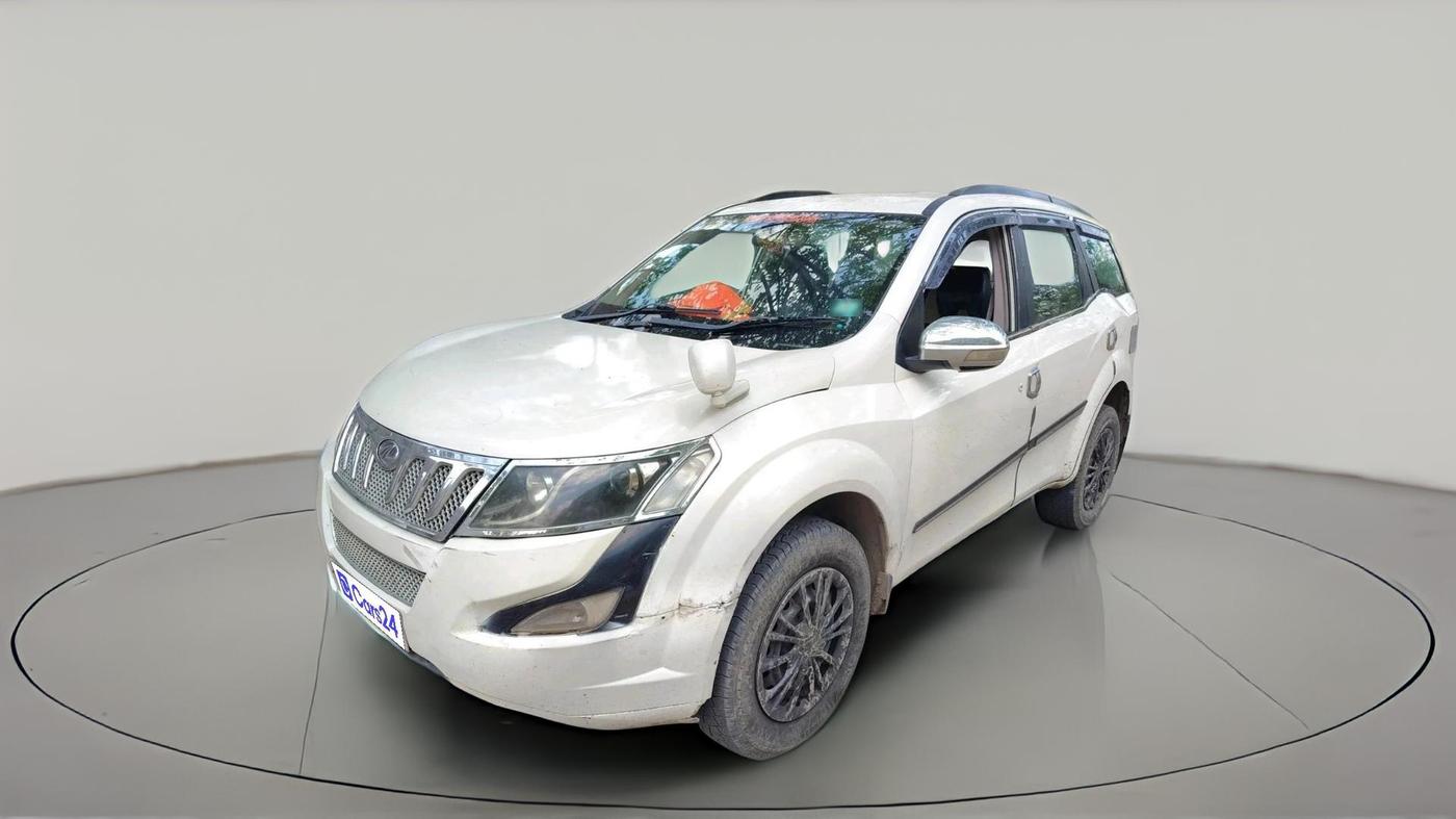 2016 Mahindra XUV500 W4, Diesel, Manual, 1,41,506 km, exterior
