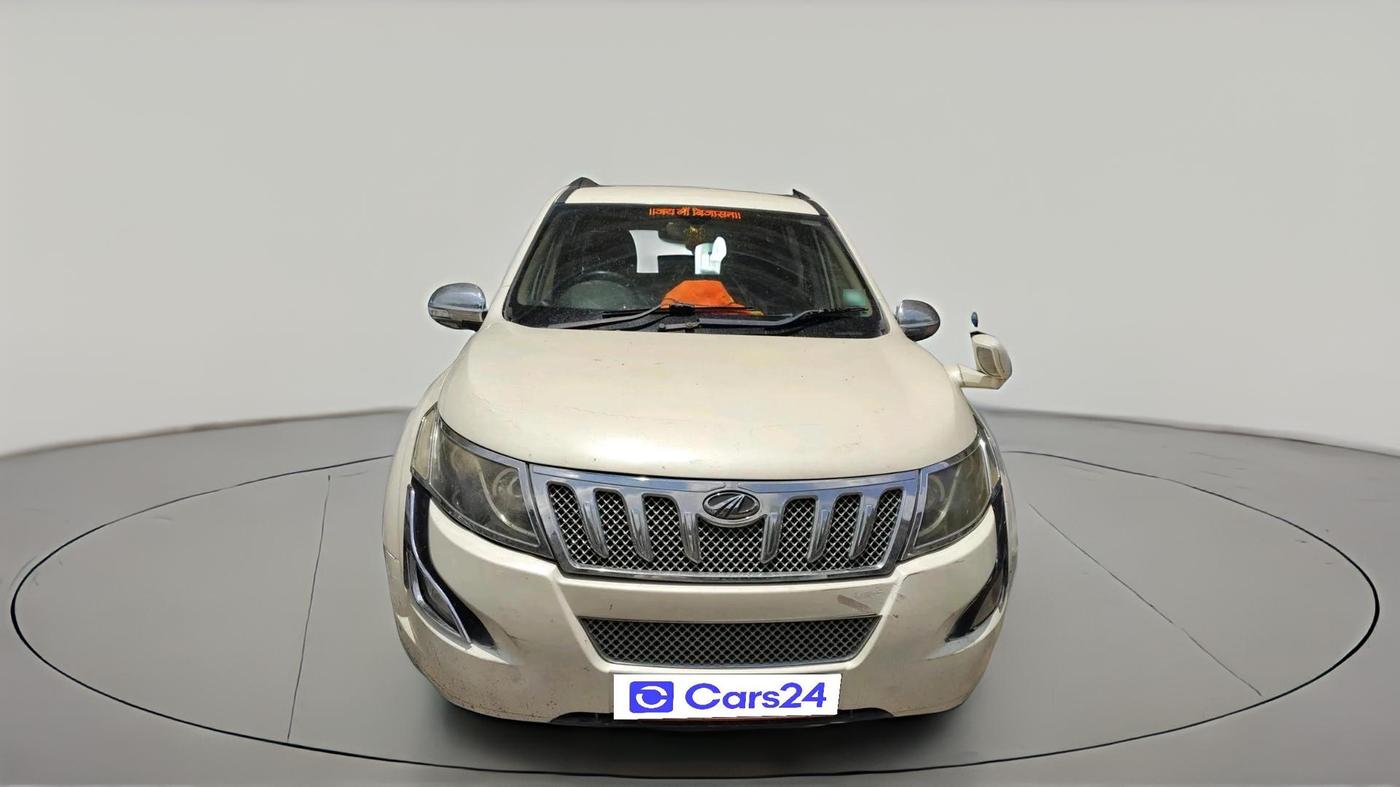2016 Mahindra XUV500 W4, Diesel, Manual, 1,41,506 km, exterior
