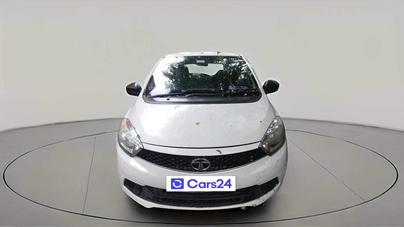 2018 Tata Tiago XE DIESEL, Diesel, Manual, 81,500 km, exterior
