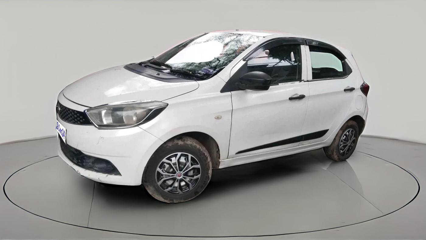 2018 Tata Tiago XE DIESEL, Diesel, Manual, 81,500 km, exterior