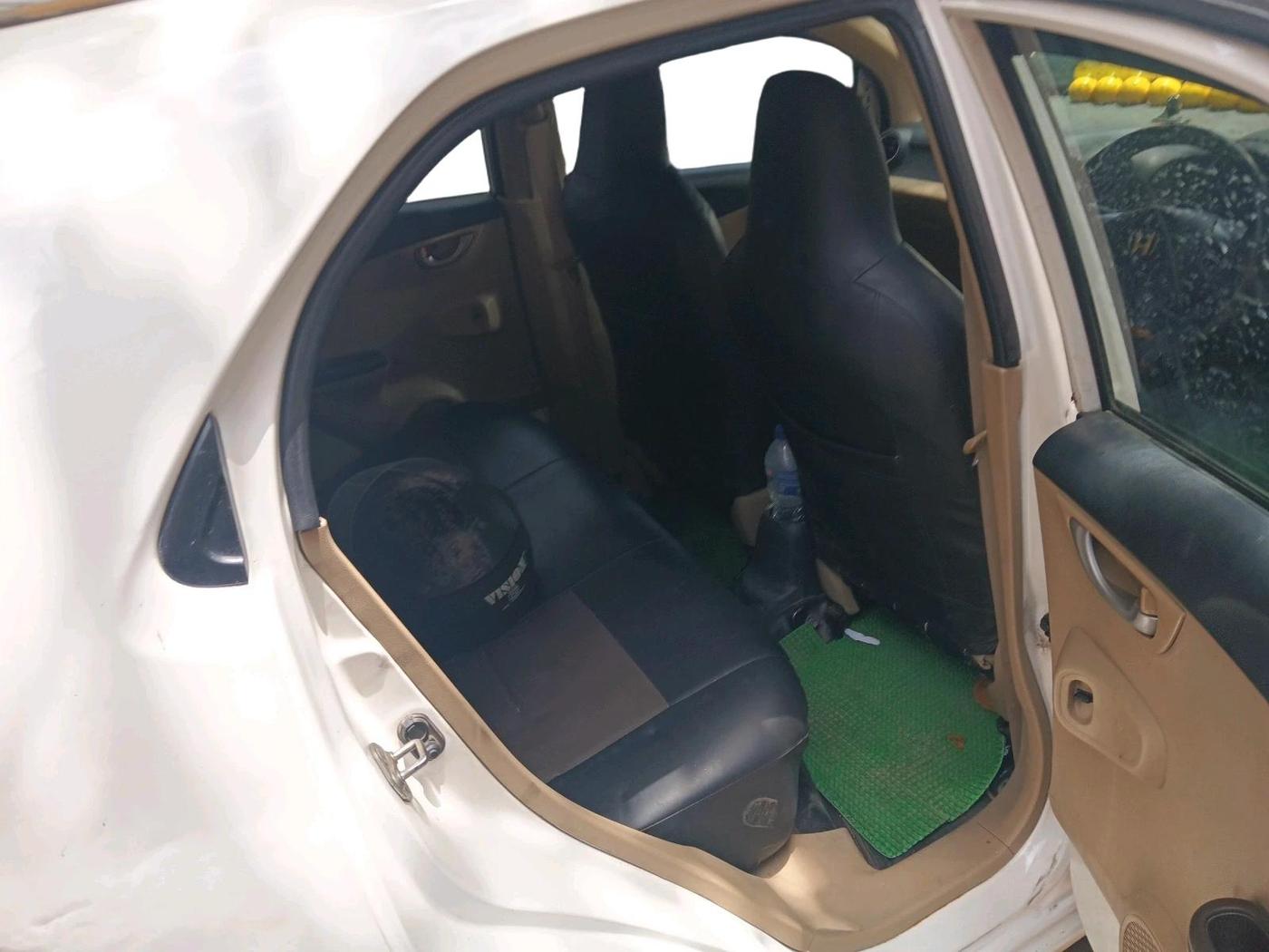 2012 Honda Brio V MT, Petrol, Manual, 69,416 km, interior