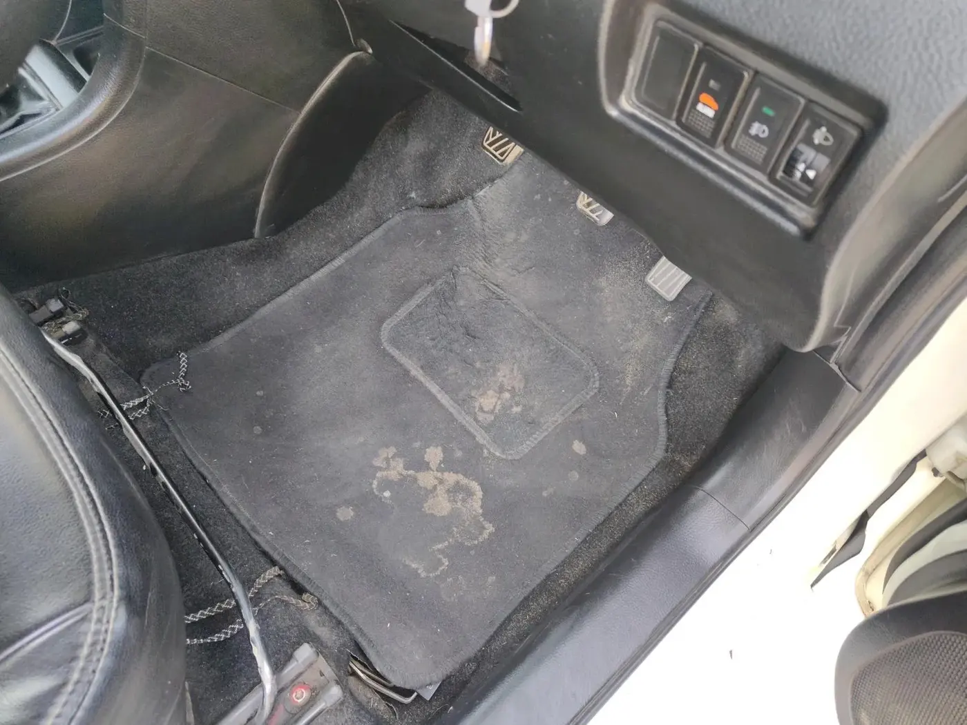 2012 Maruti Swift VXI, Petrol, Manual, 1,43,801 km, interior