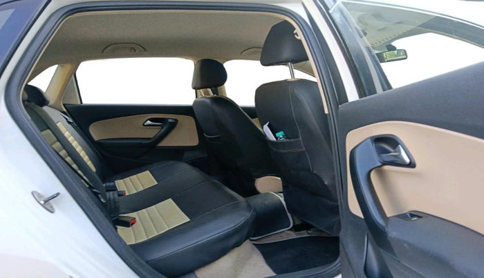 2015 Volkswagen Polo HIGHLINE1.2L, Petrol, Manual, 50,911 km, interior