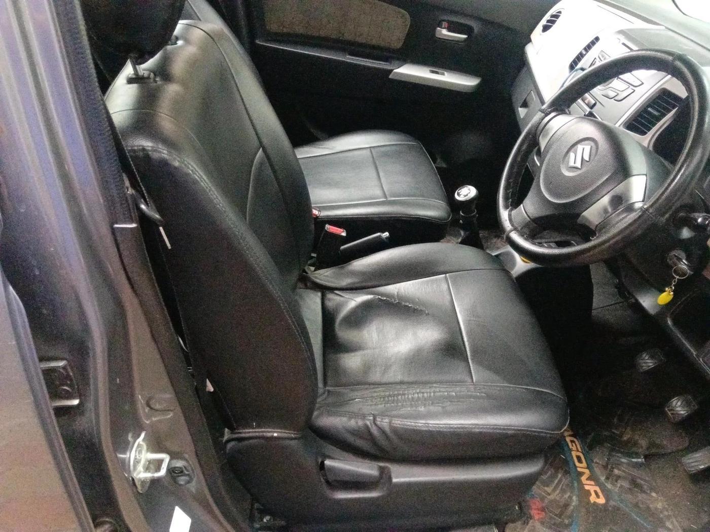 2013 Maruti Wagon R 1.0 VXI, Petrol, Manual, 67,026 km, interior