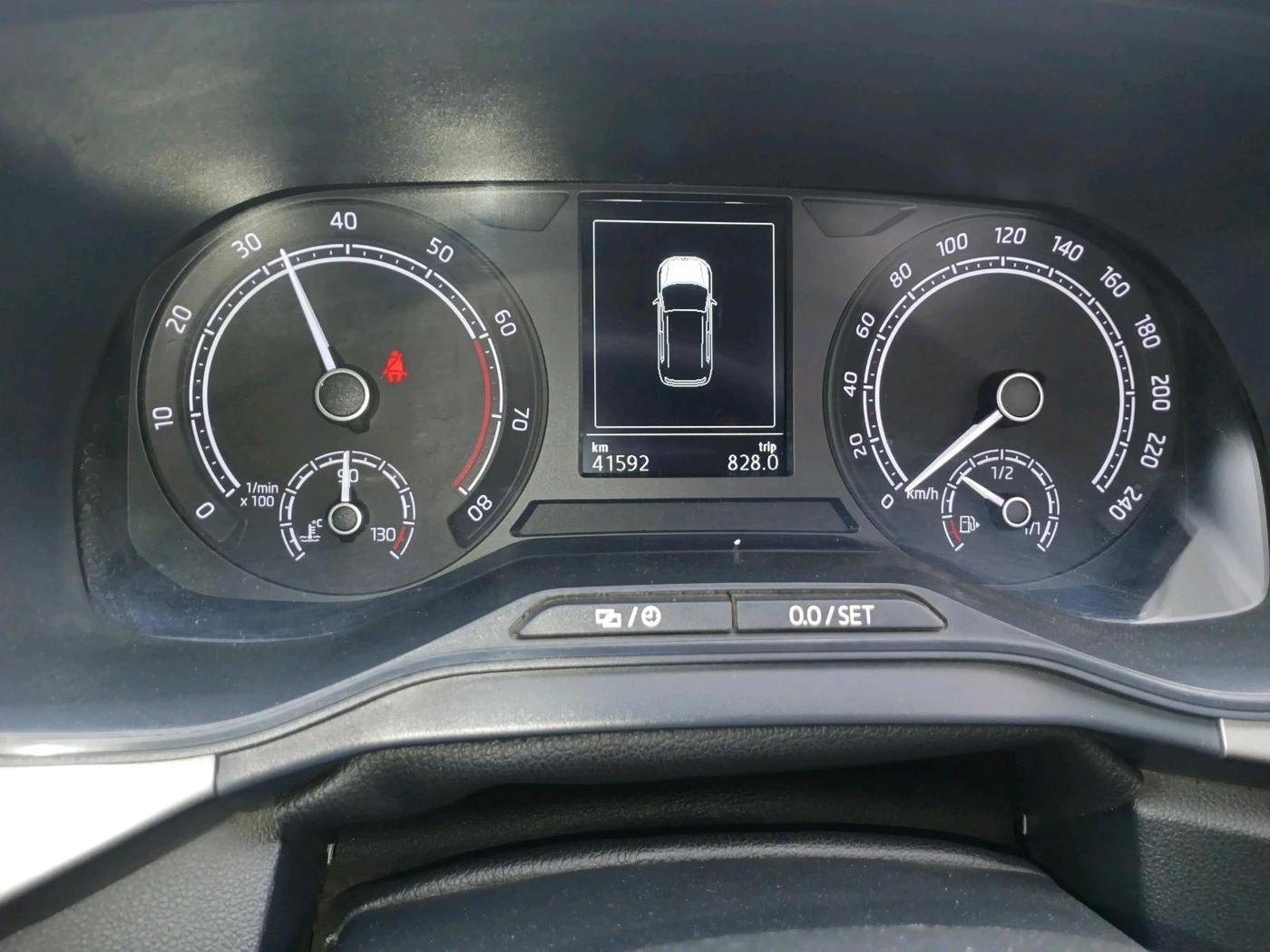 2023 Skoda KUSHAQ AMBITION 1.0L TSI MT, Petrol, Manual, 41,592 km, interior