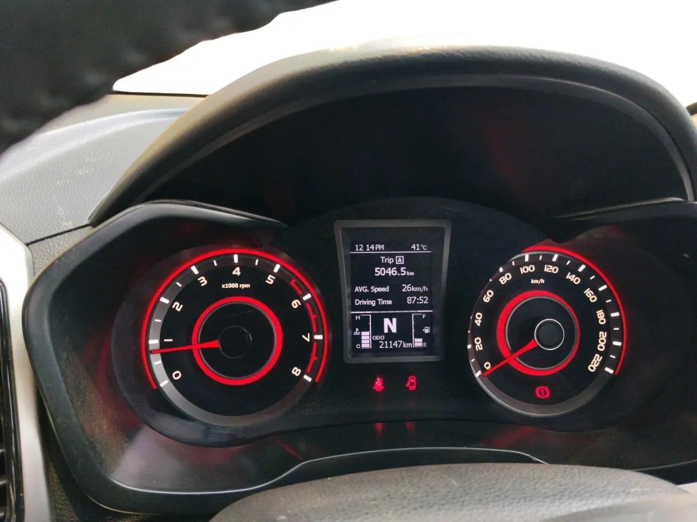 2023 Mahindra XUV300 W8 (O) 1.2 PETROL, Petrol, Manual, 21,147 km, interior
