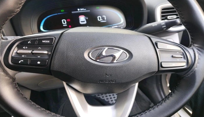 2023 Hyundai VENUE S(O) 1.2, Petrol, Manual, 56,796 km, interior