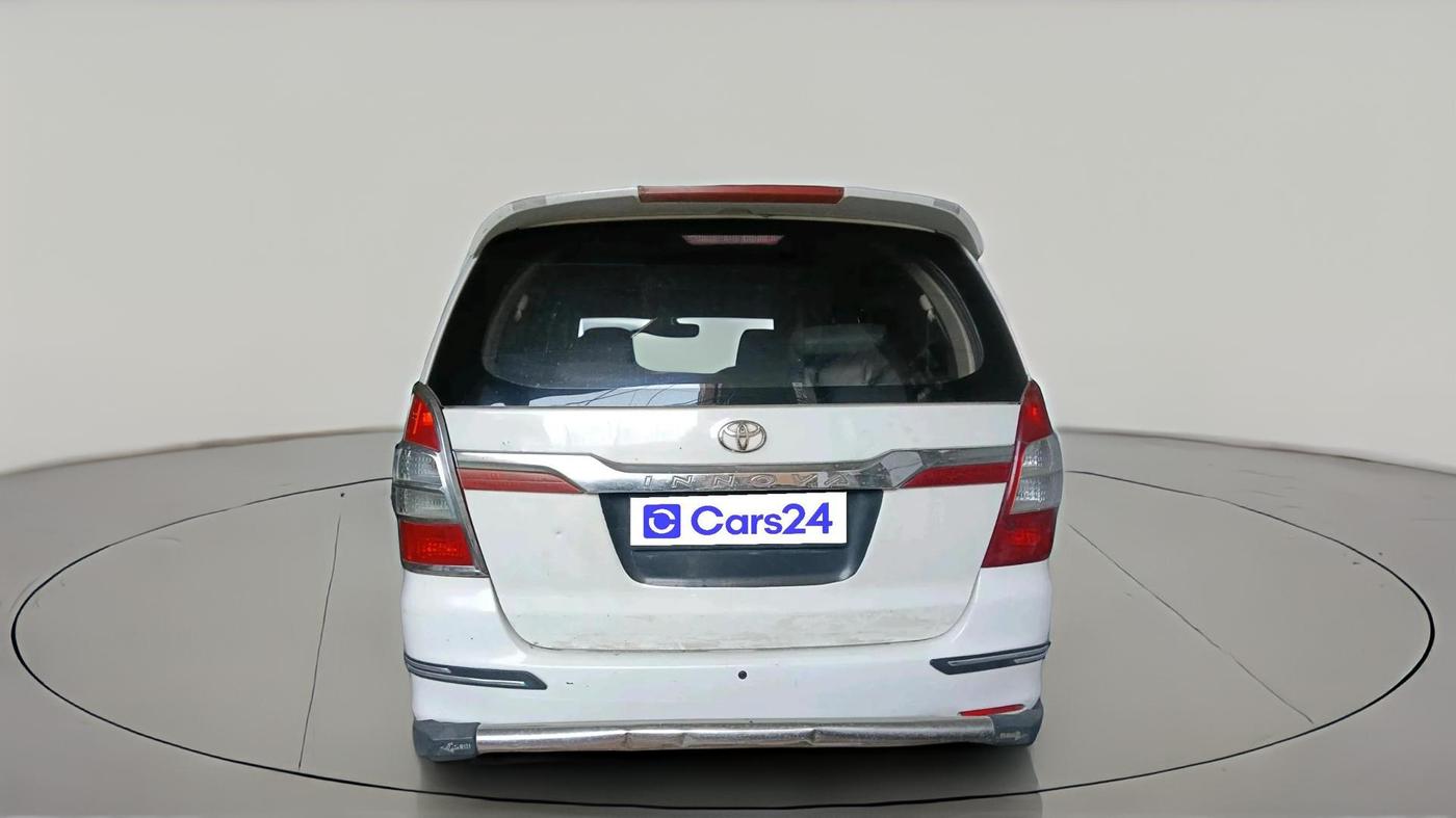 2015 Toyota Innova 2.5 G 7 STR, Diesel, Manual, 31,000 km, exterior