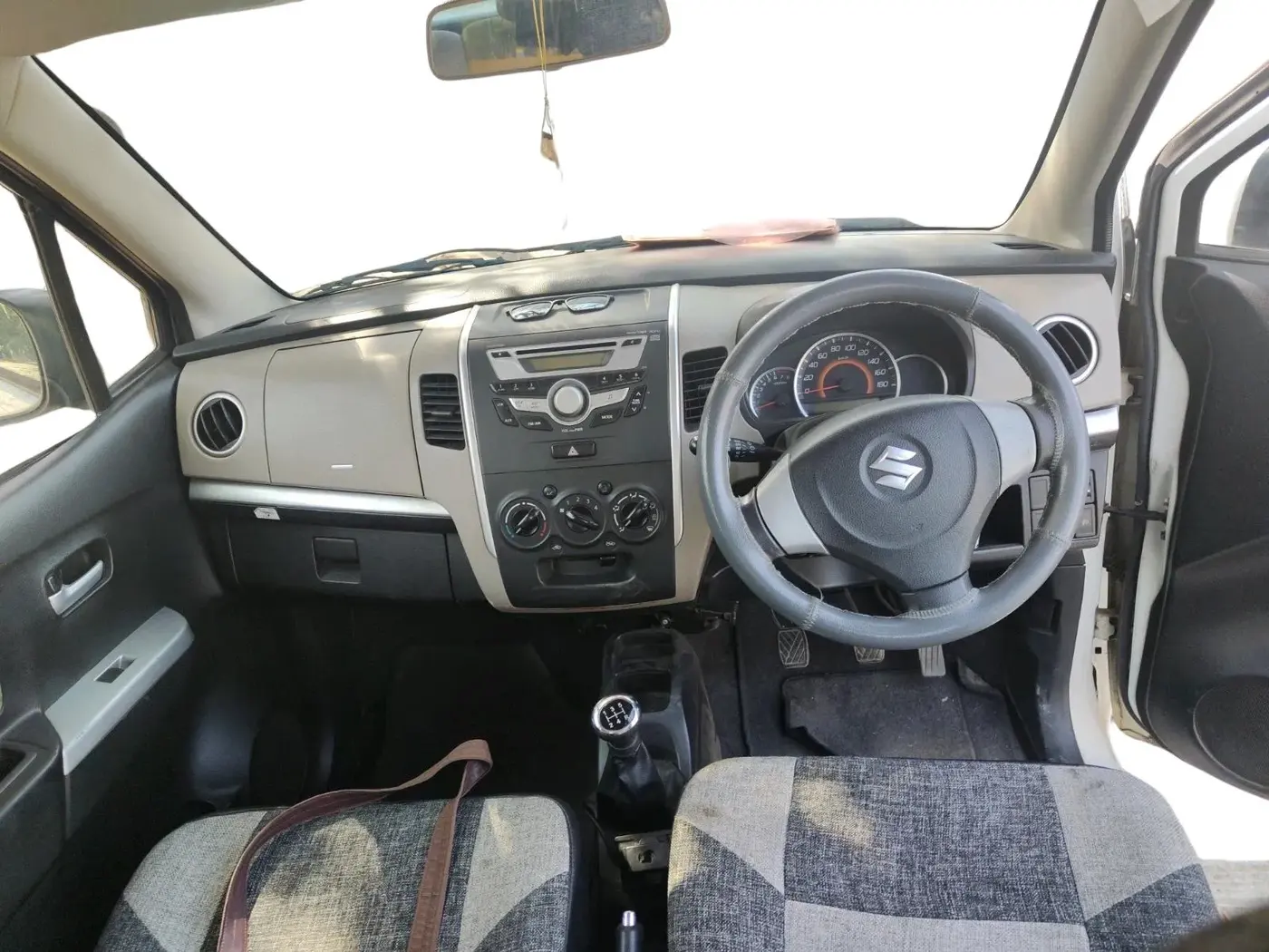 2013 Maruti Wagon R 1.0 VXI, Petrol, Manual, 46,980 km, interior