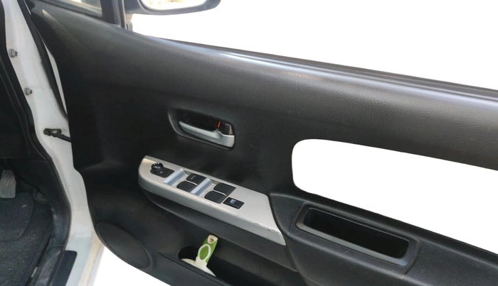 2013 Maruti Wagon R 1.0 VXI, Petrol, Manual, 46,980 km, interior