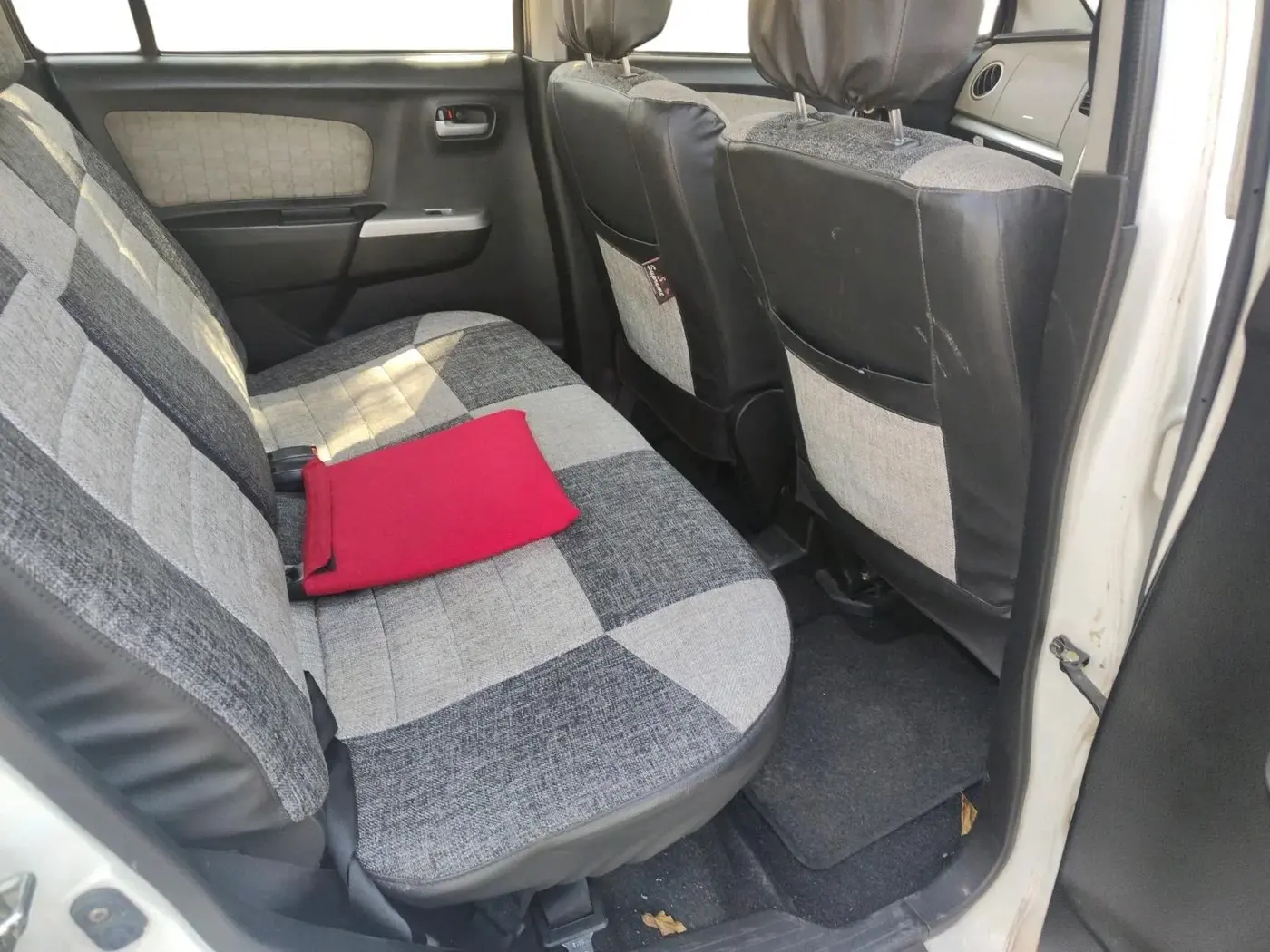 2013 Maruti Wagon R 1.0 VXI, Petrol, Manual, 46,980 km, interior