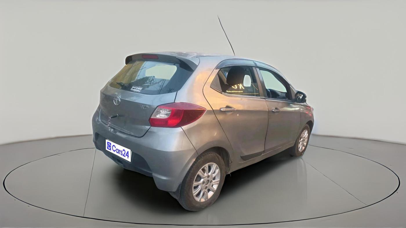 2018 Tata Tiago XZ PETROL, CNG, Manual, 2,30,480 km, exterior