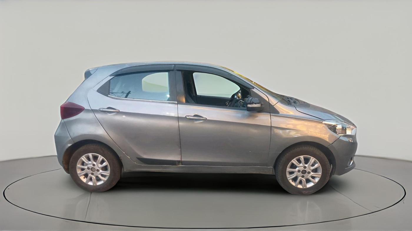 2018 Tata Tiago XZ PETROL, CNG, Manual, 2,30,480 km, exterior