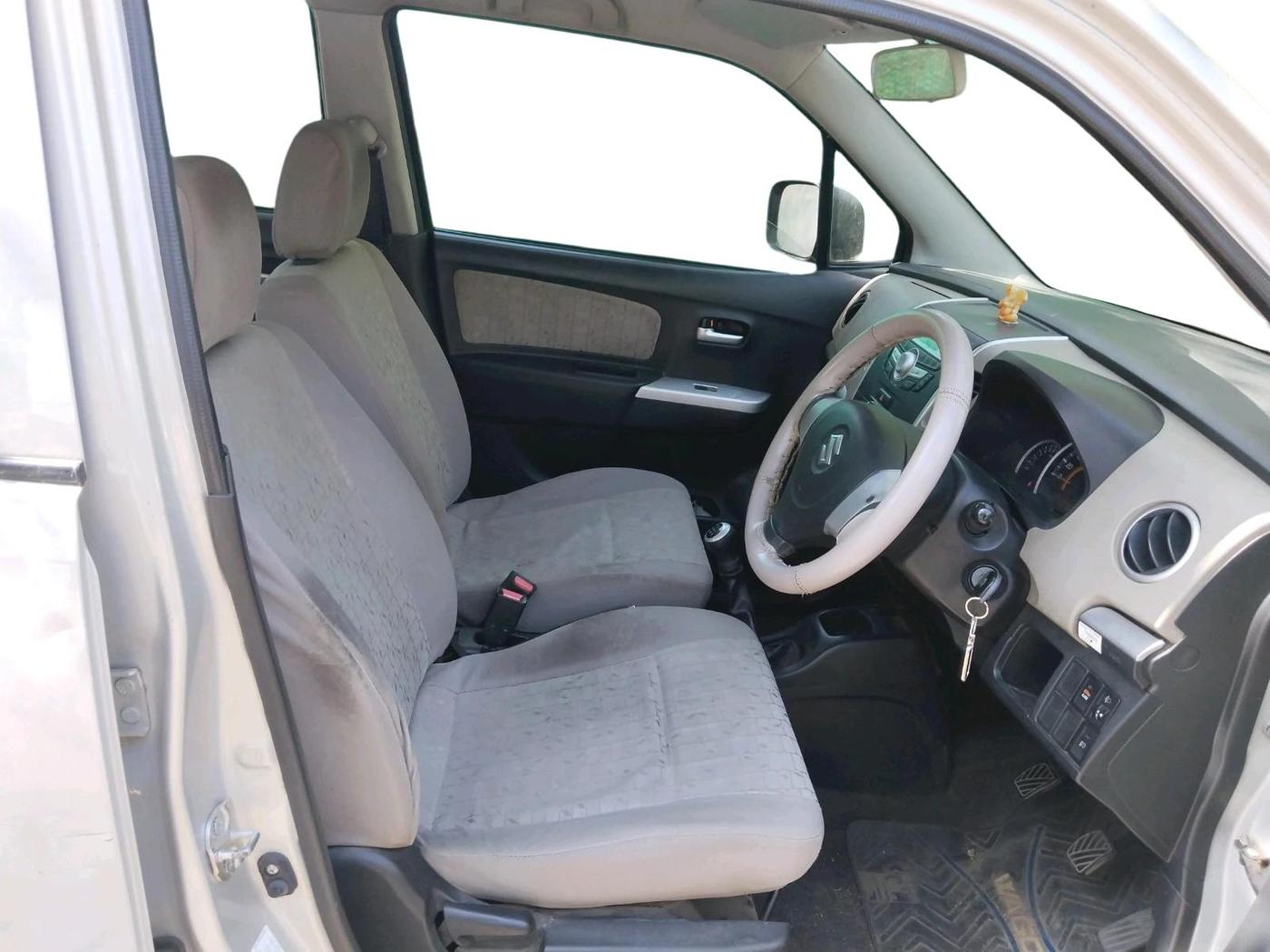2014 Maruti Wagon R 1.0 VXI, Petrol, Manual, 44,263 km, interior