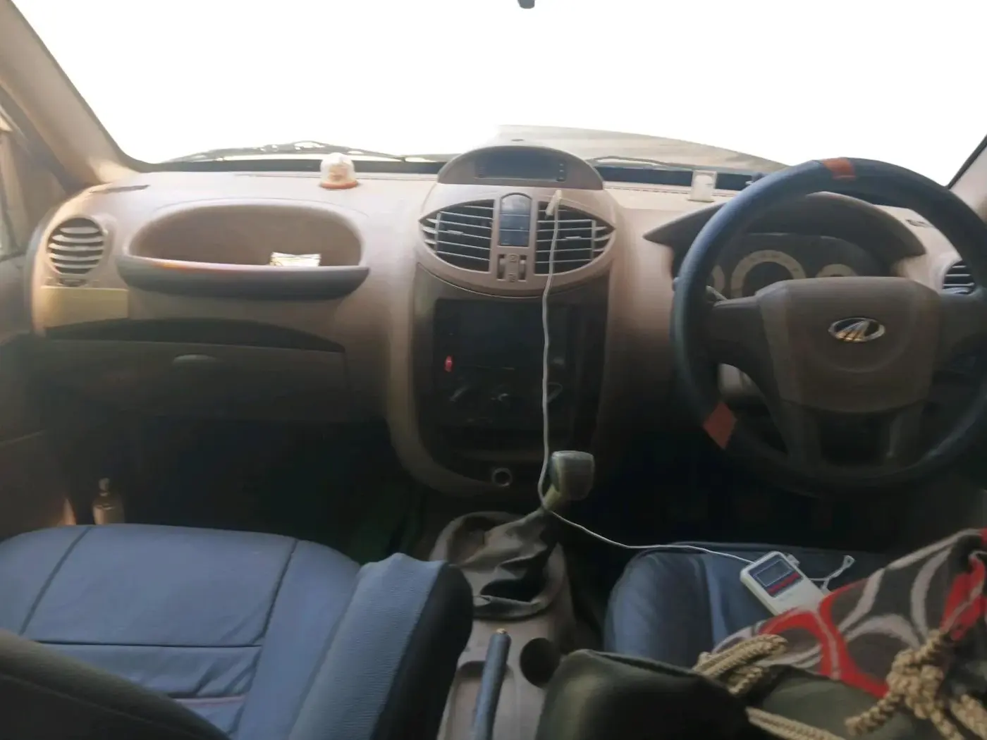 2011 Mahindra Xylo E8 BS III, Diesel, Manual, 1,35,381 km, interior