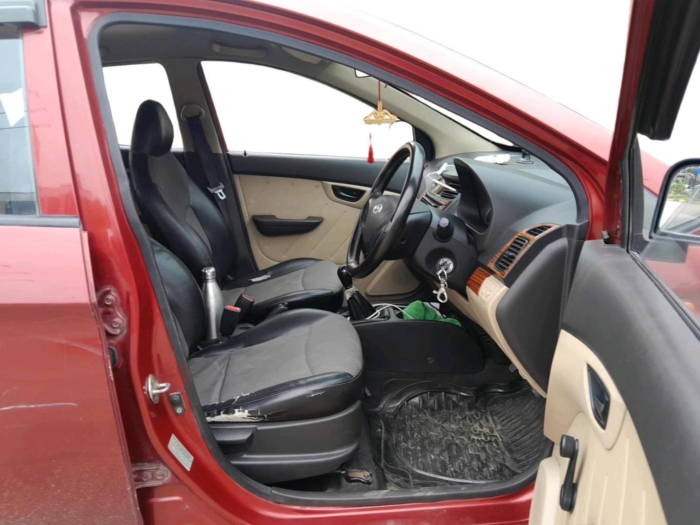 2012 Hyundai Eon D-LITE + LPG, Petrol, Manual, 68,416 km, interior