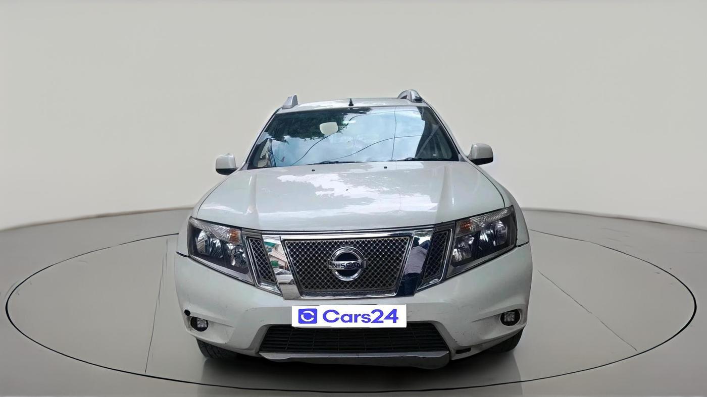 2015 Nissan Terrano XV D THP 110 PS, Diesel, Manual, 1,11,504 km, exterior