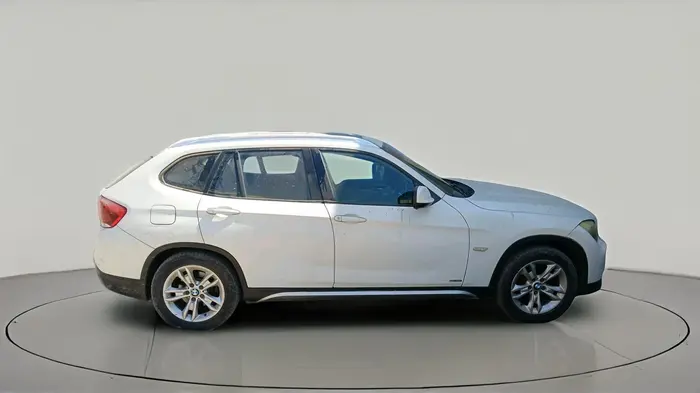 2011 BMW X1 sDrive20d, Diesel, Automatic, 98,990 km, exterior
