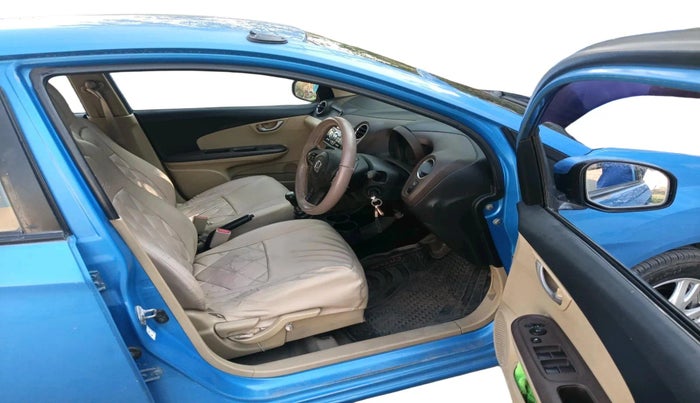 2013 Honda Brio V MT, Petrol, Manual, 1,02,338 km, interior