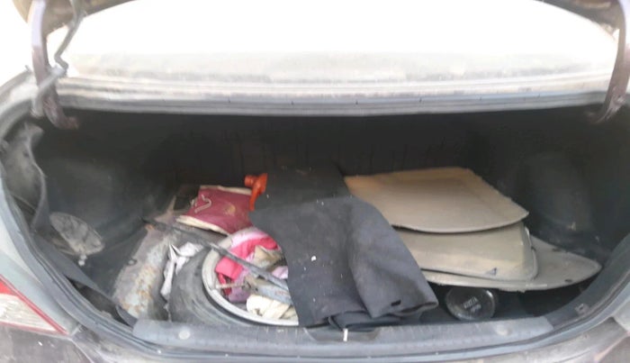 2012 Hyundai Verna FLUIDIC 1.6 CRDI SX, Diesel, Manual, 2,04,603 km, exterior