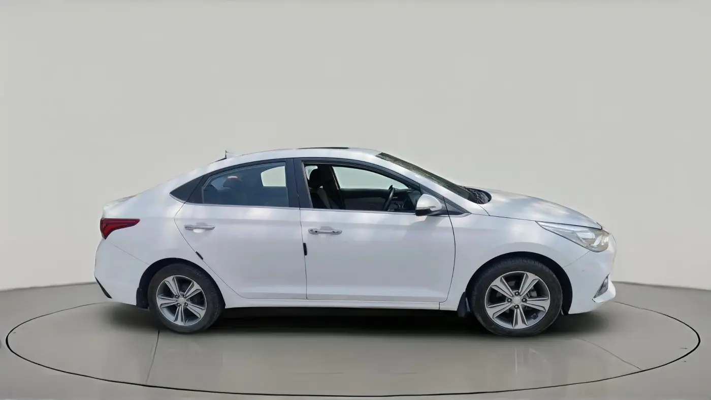 2017 Hyundai Verna 1.6 SX (O) CRDI MT, Diesel, Manual, 1,10,409 km, exterior