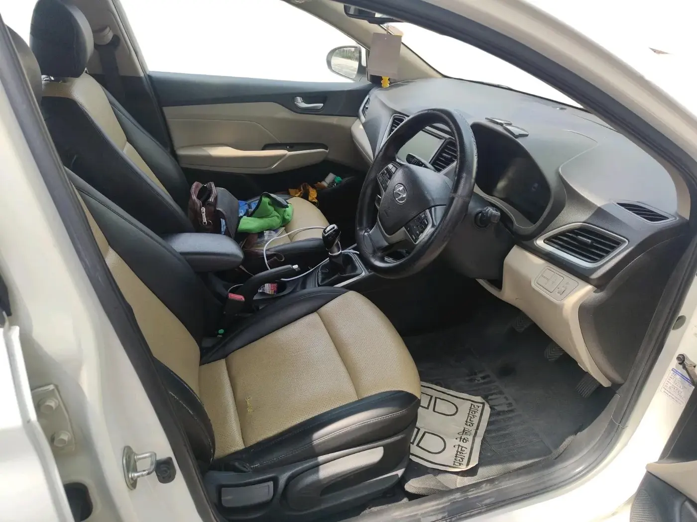 2017 Hyundai Verna 1.6 SX (O) CRDI MT, Diesel, Manual, 1,10,409 km, interior